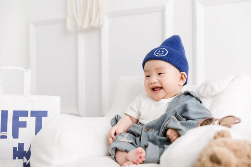 河源几个月宝宝会抬头